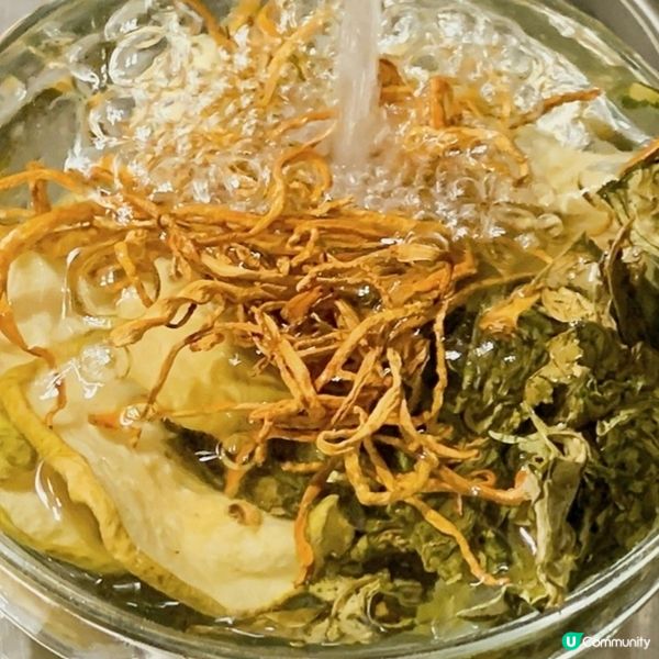 朧脷葉羅漢果雪梨湯—治寒咳、潤肺止咳
