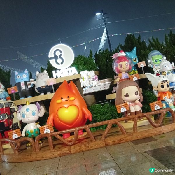 潮玩嘉年華：4米高IP公仔打卡！🤩🧸