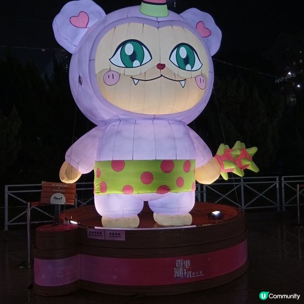 潮玩嘉年華：4米高IP公仔打卡！🤩🧸