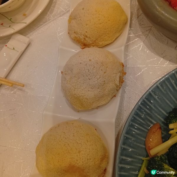 鬆軟雪山叉燒包 😋 脆皮爆漿！