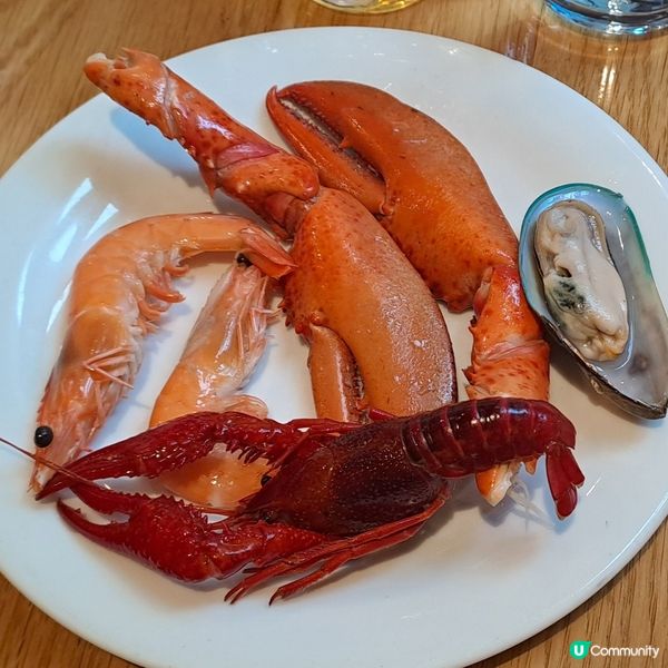 康得思酒店自助午餐慶祝我的生日🎂🍽😋