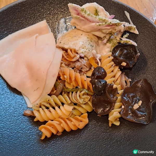 康得思酒店自助午餐慶祝我的生日🎂🍽😋