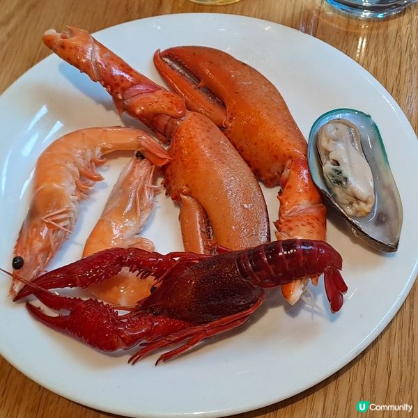 康得思酒店自助午餐慶祝我的生日🎂🍽😋
