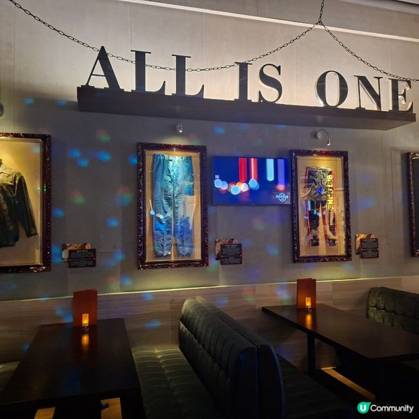 ✨️高人氣硬石餐廳嚐招牌菜傳奇漢堡💕欣賞現場樂隊演出🥳