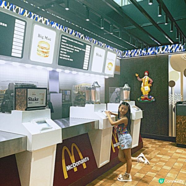 最後一日，打卡1975年首間麥當勞 :)