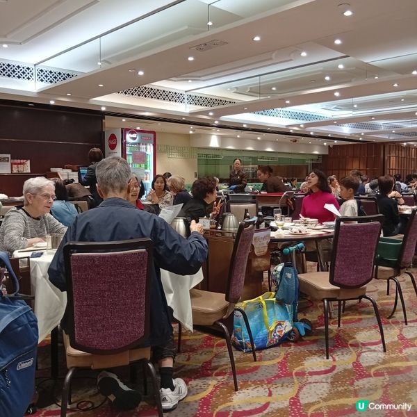 放假大餐🥳平價盡享鮑魚湯套餐！