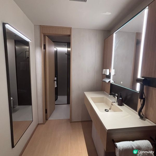 中國/深圳龍華區酒店房間燈光勁貼心