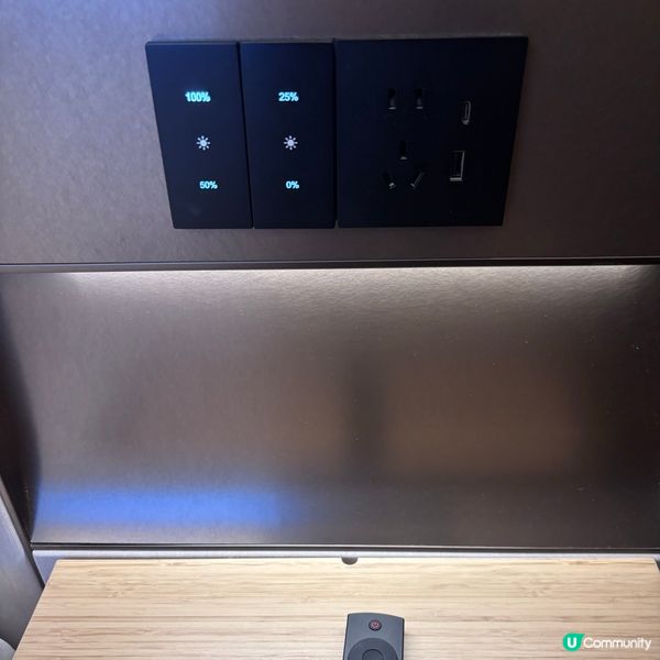 中國/深圳龍華區酒店房間燈光勁貼心