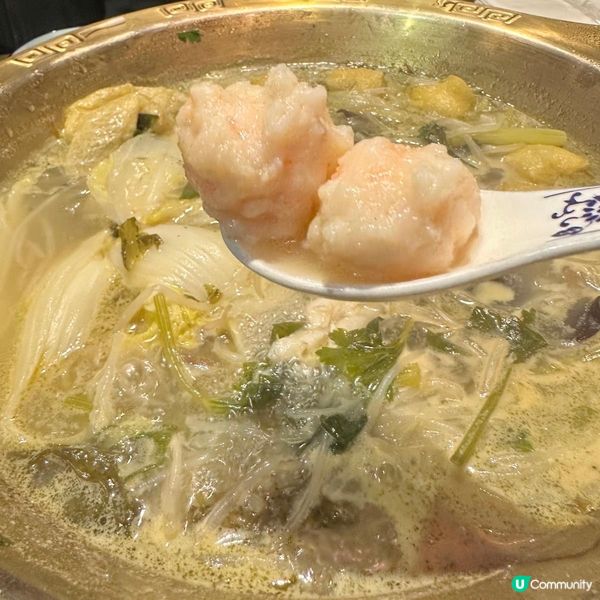 宮廷風格古色古香🍲設有兒童影院嘅高質火鍋店
