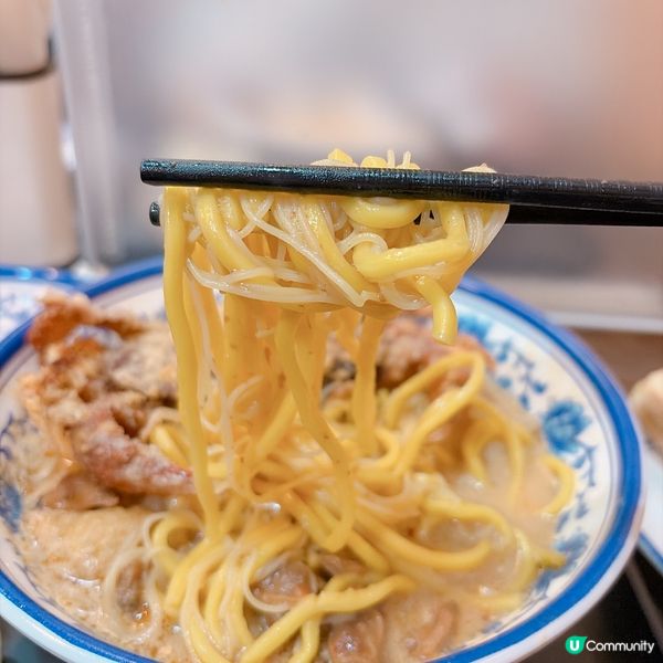 大角咀隱世足料叻沙小店