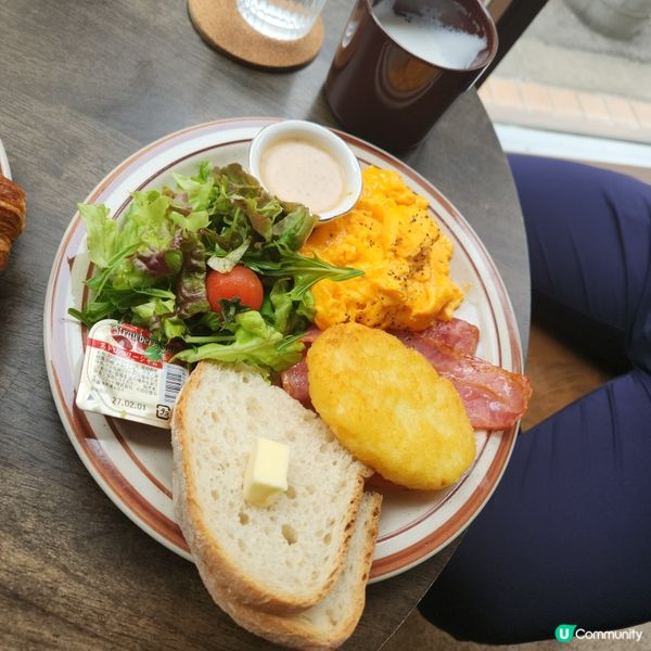 Cafe+82 coffee & Dessert☕️🥪🥐