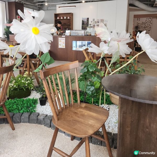 Cafe+82 coffee & Dessert☕️🥪🥐
