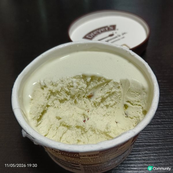 Dreyer's杯裝雪糕（薄荷朱古力/開心果味）
