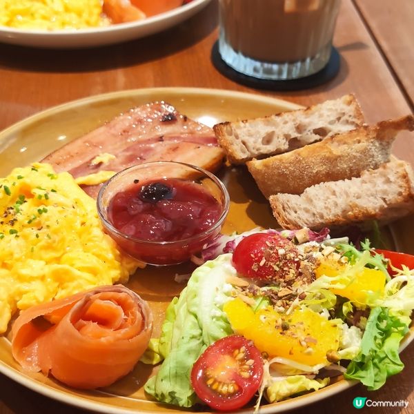 放假瞓到自然醒嘅日常brunch/下午茶一人前