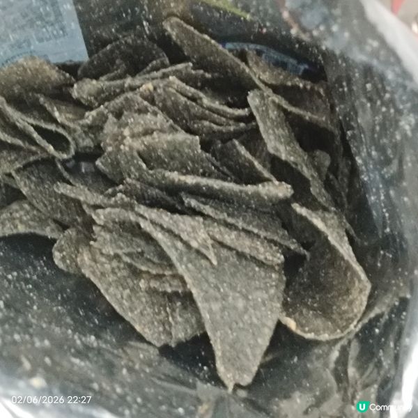 終於買到台灣嘅皮蛋味Doritos，試一試佢先。