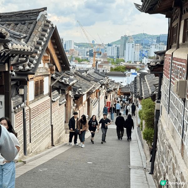 去左韓國旅行，行左行北村韓屋村，成個地方都好有舊韓屋既美感，...
