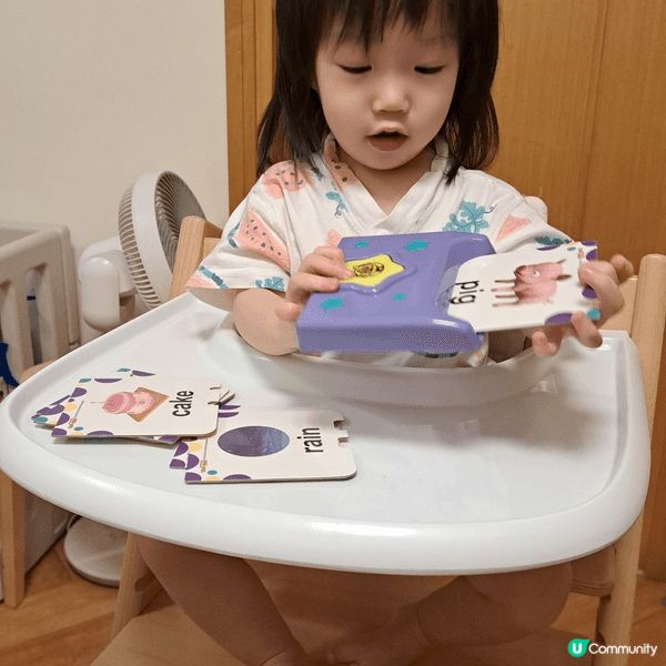 想介紹一下呢部來自韓國嘅「Pororo 英語兒歌讀卡機」，係...