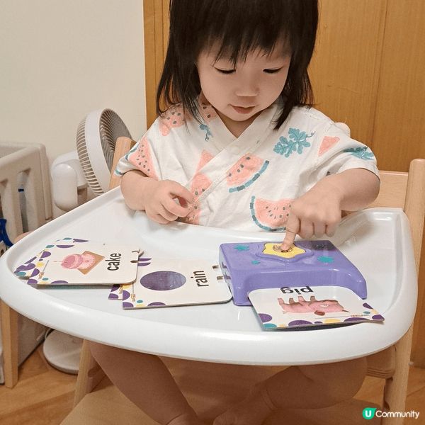 想介紹一下呢部來自韓國嘅「Pororo 英語兒歌讀卡機」，係...