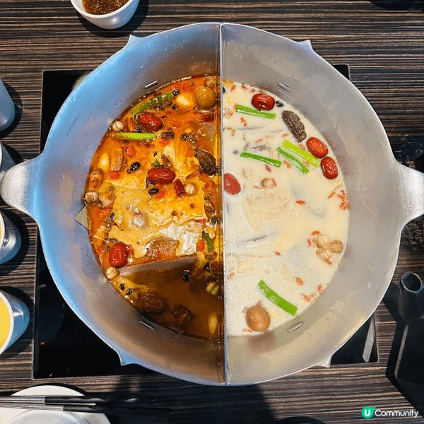 無老鍋（台北西門町店）食物美味、湯底味濃。店員友善親切又積極...