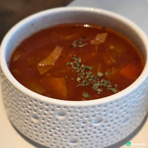 文青西餐：靚牛扒海鮮意麵 🍝✨