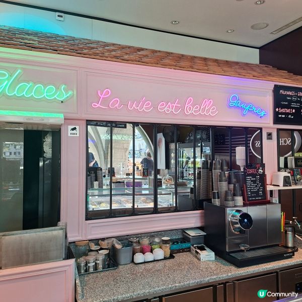 ✨L’Artisan Glacier Zürich甜品店😍