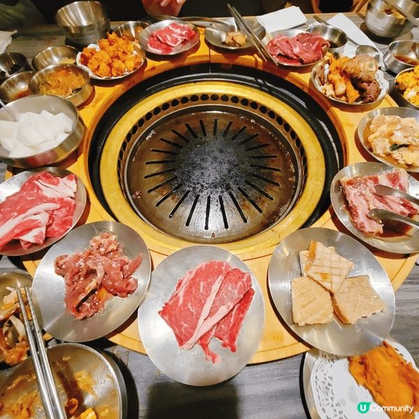 假日通常由早食到晚，all day breakfast 到韓...