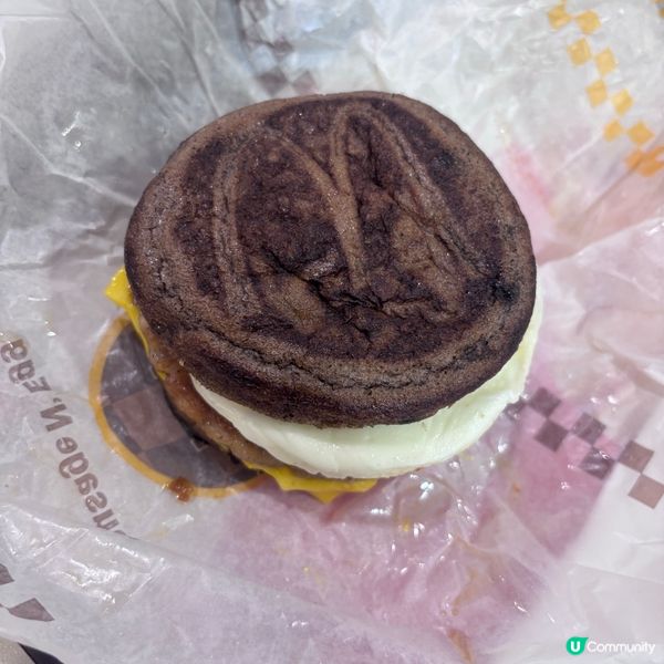 香港/🍔朱古力班戟豬柳蛋漢堡全球首推+ 期間限定脆薯餅🍟 