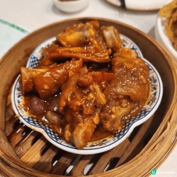 餐點集合中式鑊氣小炒, 惹味炆豬手,粉河粉,蒸粟米餃，選擇多...