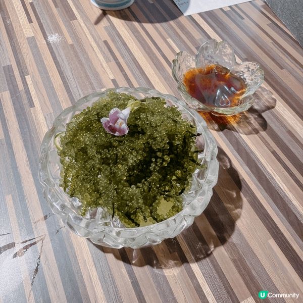 揭開餐牌，樣樣引到流口水，索性放縱一晚！龍蝦海膽鮮甜爆燈，龍...