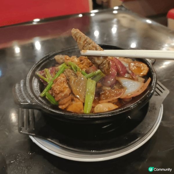 嚥宮係一間以粵菜同火鍋為主嘅中菜館，喺堅尼地城，環境普通街坊...