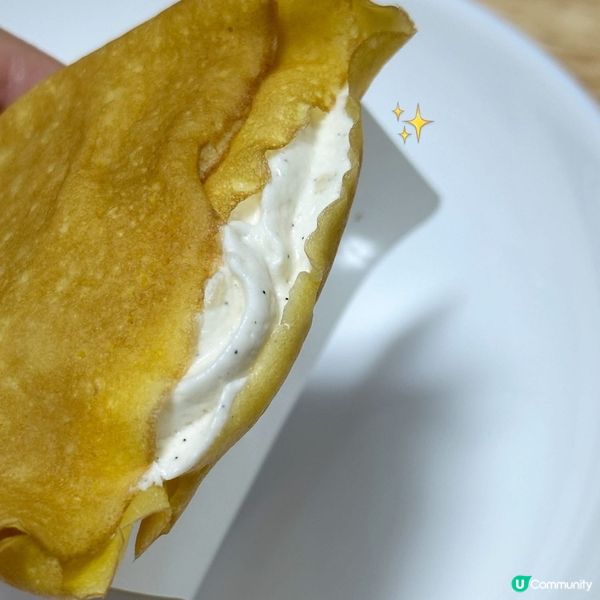 FamilyMart Pierre Hermé草莓香草可麗餅