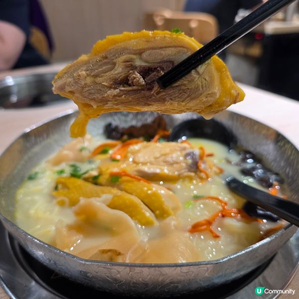 高質觀塘雞駅花膠雞米線專門店
