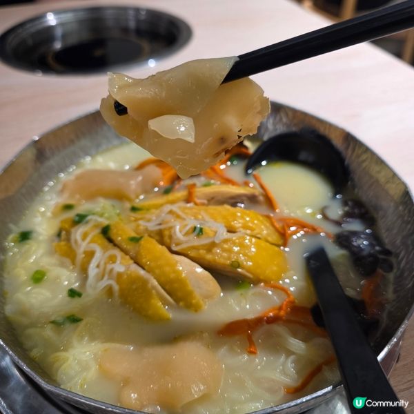 高質觀塘雞駅花膠雞米線專門店