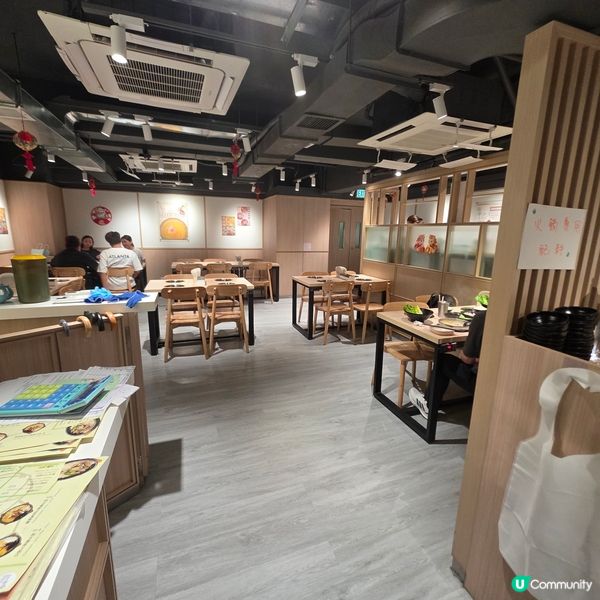 高質觀塘雞駅花膠雞米線專門店