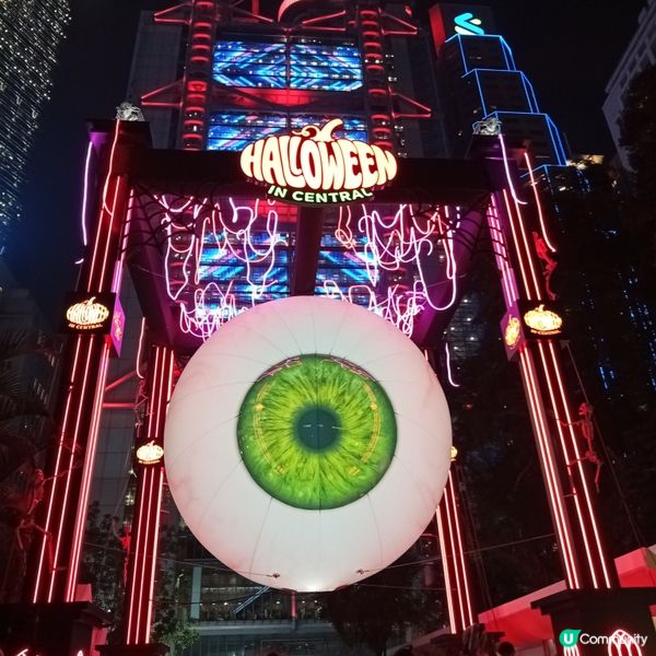 皇后像廣場化身萬聖節打卡熱點👻