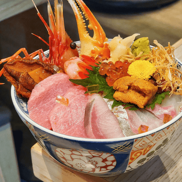 黎咗呢間嵐橋食日本嘢，呢到主打係好多唔同款式嘅丼飯，仲有鍋物、串燒、刺身、壽司等等。

極上海之幸丼(送麵豉湯...