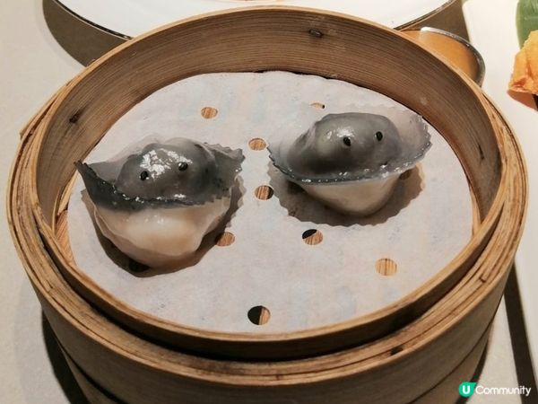 上環地鐵站附近的「飲茶」