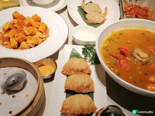 上環地鐵站附近的「飲茶」