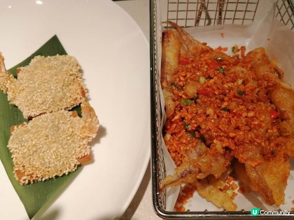 上環地鐵站附近的「飲茶」