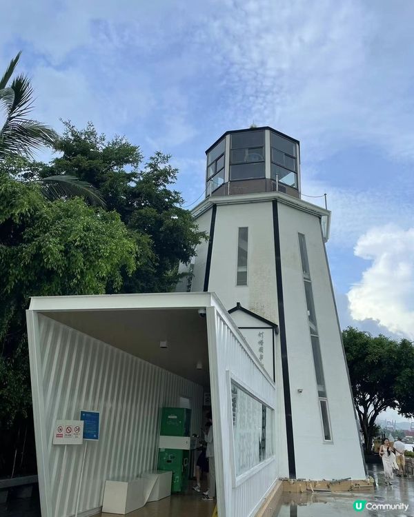 鹽田燈塔圖書館