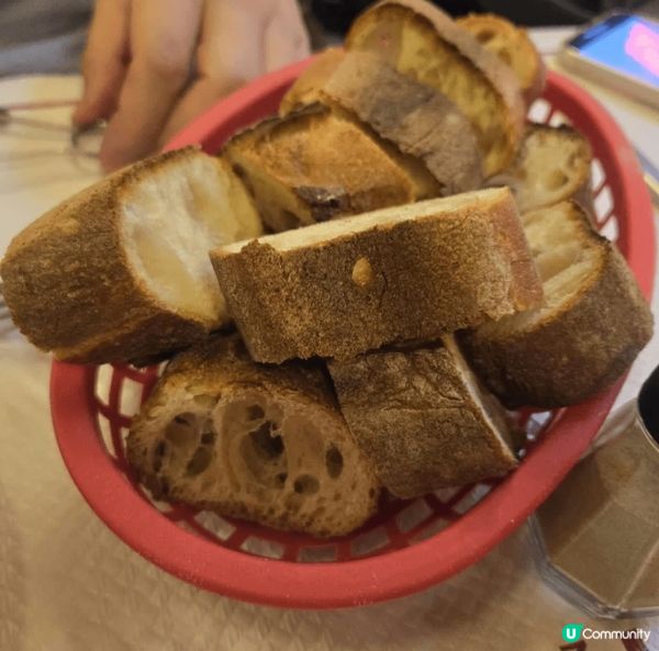 早前到過法國巴黎Bouillon Chartier，有百年歷...