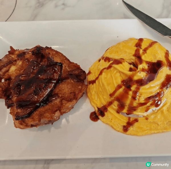 泰初夏的蛋包飯及海南雞飯質素的確唔錯, 打卡都幾靚, 價錢都...