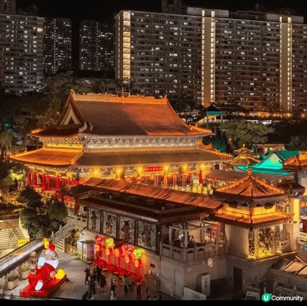 作為一年一度的中秋節，都會留在香港渡過。很喜歡黃大仙廟的獨特...
