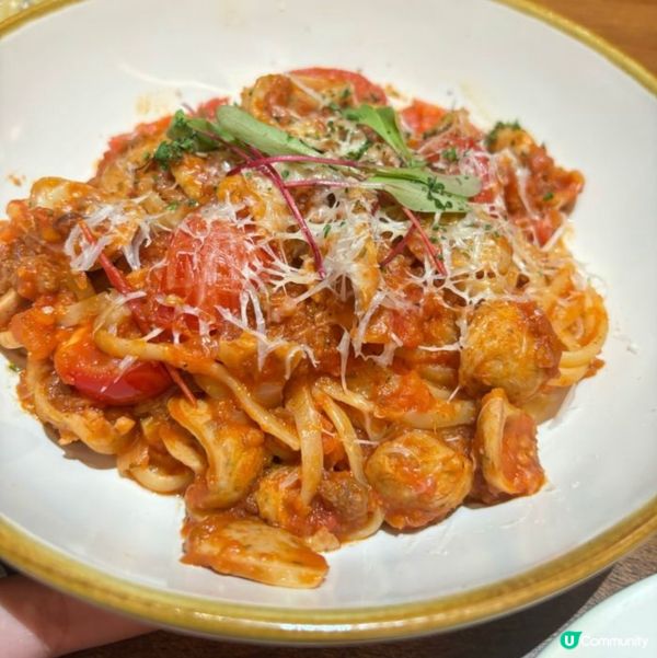 茄汁手打肉丸意粉，香氣撲鼻，醬汁味道濃郁，肉丸爽口彈牙