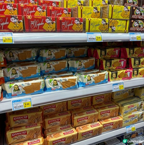 俄品超市多款特色餅乾