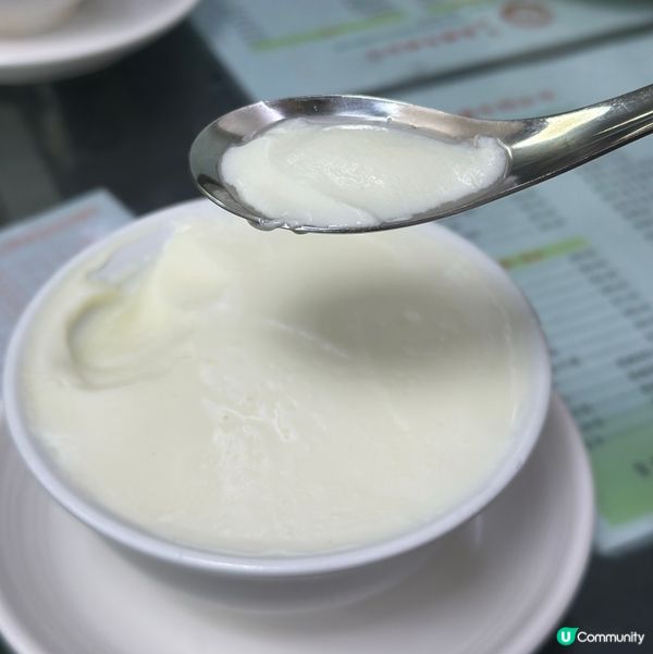 銅鑼灣義順雙皮奶🤤！人氣爆燈！