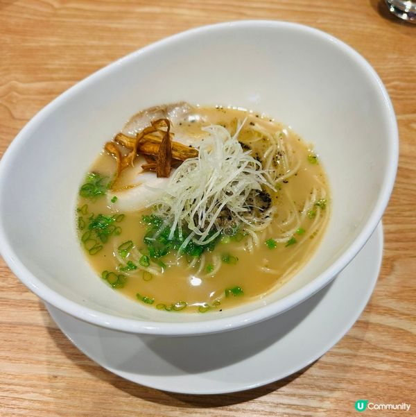 金色不如帰拉麵🍜，豚骨湯底濃厚，麵條彈牙😋