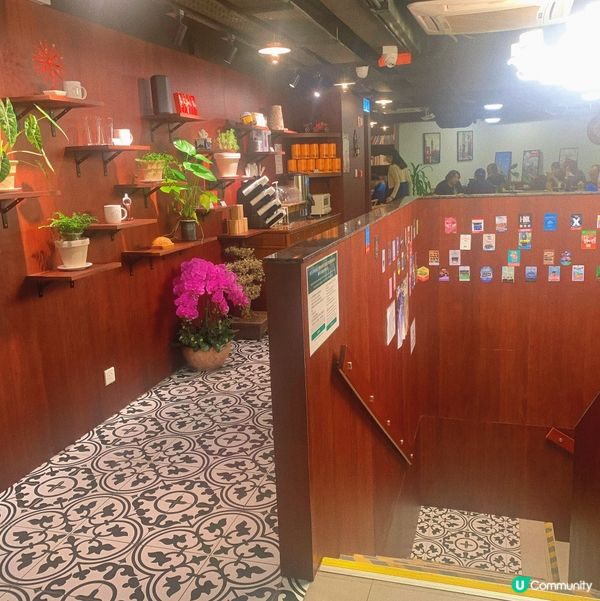 尖沙嘴｜木系文青韓式cafe🪵