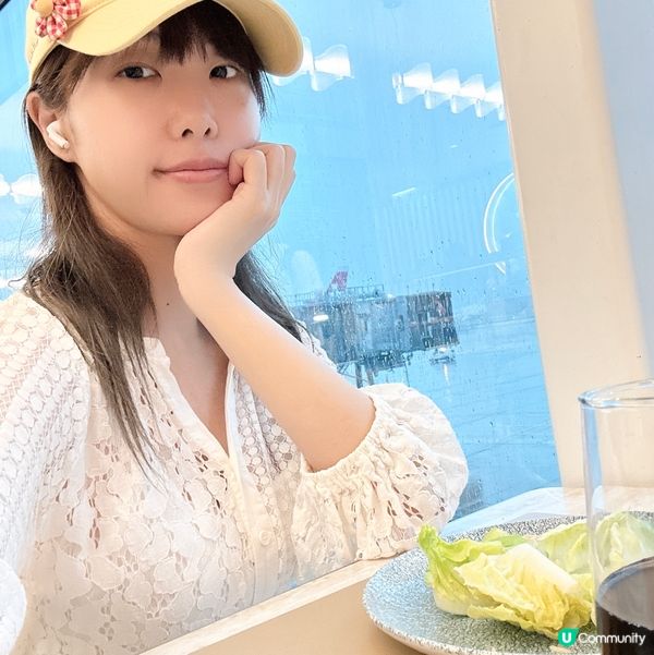 等待⌛️登機的時間，當然要到lounge看看🙂