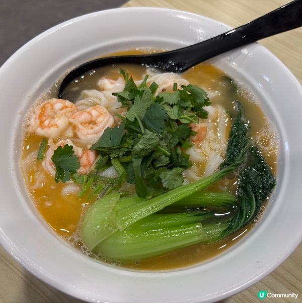 中國/珠海新鮮即撈海鮮麵🍜,料足湯濃😋